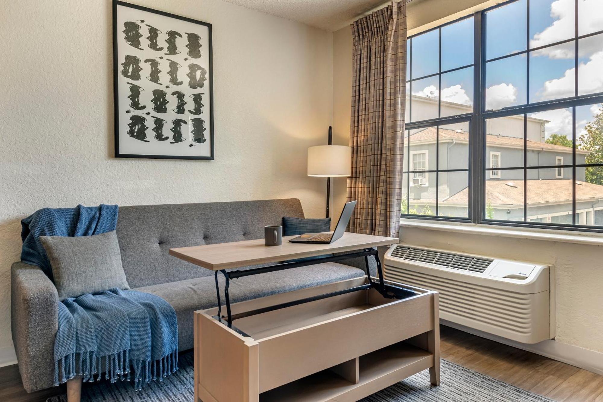 Intown Suites Extended Stay Greensboro Nc - Airport Εξωτερικό φωτογραφία